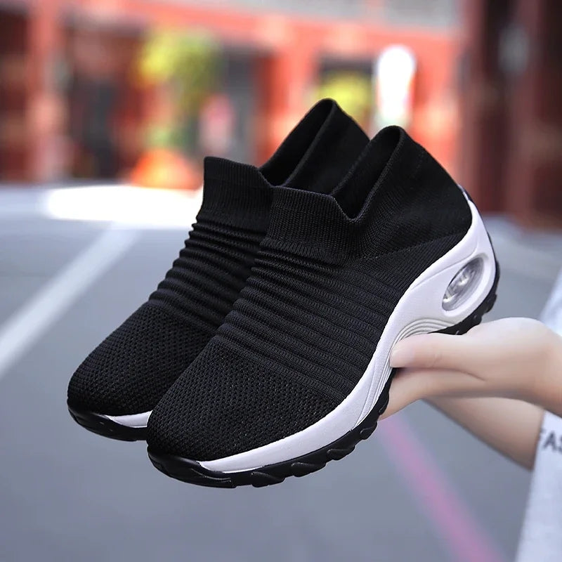Zapatillas casuales con Capsula de mujer AQUAMODA M1ANB Negro suela blanca